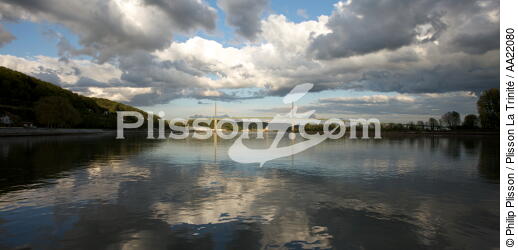 Le pont de Brotonne. - © Philip Plisson / Plisson La Trinité / AA22080 - Nos reportages photos - Pont suspendu