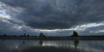 Lumière sur la Seine. © Philip Plisson / Plisson La Trinité / AA22105 - Nos reportages photos - Ciel