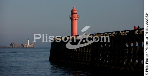 Boulogne sur mer. - © Philip Plisson / Plisson La Trinité / AA22334 - Photo Galleries - Boulogne sur mer