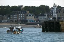 Back from fishing in Cancale. © Philip Plisson / Plisson La Trinité / AA22368 - Photo Galleries - Cancale