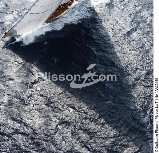 Shamrock V. - © Guillaume Plisson / Plisson La Trinité / AA22480 - Photo Galleries - J Class yacht