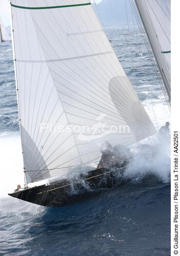Shamrock V. - © Guillaume Plisson / Plisson La Trinité / AA22501 - Photo Galleries - Classic Yachting
