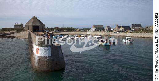 Goury dans la Manche. - © Philip Plisson / Plisson La Trinité / AA22652 - Photo Galleries - Breakwater