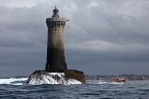 Le phare du Four. © Philip Plisson / Plisson La Trinité / AA22768 - Nos reportages photos - Phare [29]