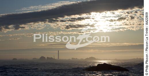 Le phare de l'île Vierge - © Philip Plisson / Plisson La Trinité / AA22809 - Nos reportages photos - Phare [29]