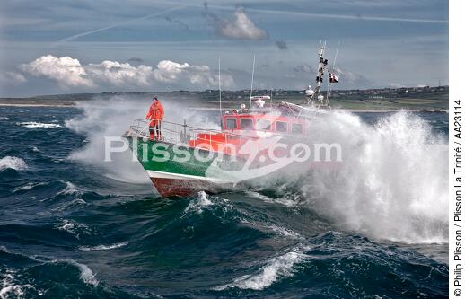 Canot de sauvetage - SNSM - © Philip Plisson / Plisson La Trinité / AA23114 - Nos reportages photos - Sauveteur en mer