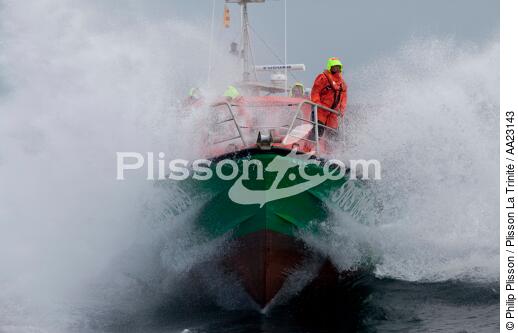 Canot de sauvetage - SNSM - © Philip Plisson / Plisson La Trinité / AA23143 - Nos reportages photos - Sauvetage en mer