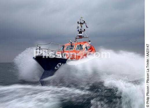 Canot de sauvetage - SNSM - © Philip Plisson / Plisson La Trinité / AA23147 - Nos reportages photos - SNSM