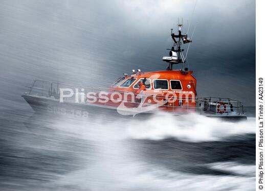 Canot de sauvetage - SNSM - © Philip Plisson / Plisson La Trinité / AA23149 - Nos reportages photos - Sauvetage en mer