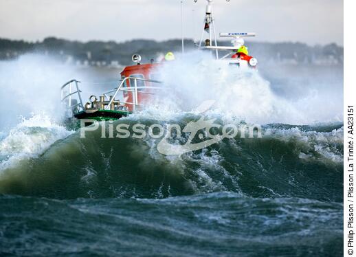 Canot de sauvetage - SNSM - © Philip Plisson / Plisson La Trinité / AA23151 - Nos reportages photos - Sauveteur en mer