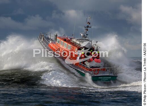 Lifeboat of Oleron island. - © Philip Plisson / Plisson La Trinité / AA23156 - Photo Galleries - Sea rescuer