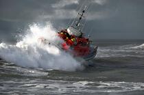 Lifeboat of Oleron island. © Philip Plisson / Plisson La Trinité / AA23157 - Photo Galleries - Lifesaving at sea
