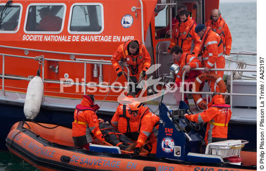 Life boat from La trinité sur mer - © Philip Plisson / Plisson La Trinité / AA23197 - Photo Galleries - Sea Rescue