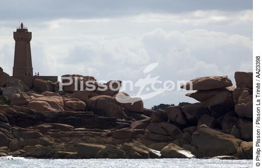 Ploumanac'h sur la côte de granit rose. - © Philip Plisson / Plisson La Trinité / AA23398 - Nos reportages photos - Ville [22]