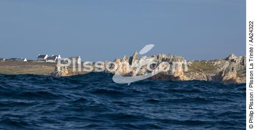 Ouessant island - © Philip Plisson / Plisson La Trinité / AA24322 - Photo Galleries - Pern [The headland of]