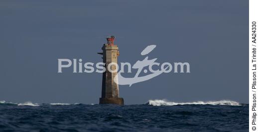 The Nividic lighthouse on Ouessant - © Philip Plisson / Plisson La Trinité / AA24330 - Photo Galleries - Ouessant Island and Molène Archipelago