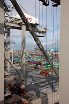 Sur le port de Rotterdam © Philip Plisson / Plisson La Trinité / AA24479 - Nos reportages photos - Porte-conteneurs