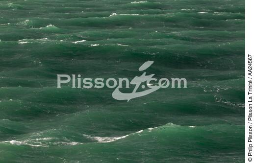 Mer d'iroise - © Philip Plisson / Plisson La Trinité / AA24567 - Nos reportages photos - Tempête