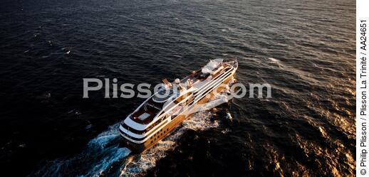 Le Boréal - © Philip Plisson / Plisson La Trinité / AA24651 - Photo Galleries - Big Cruises