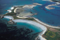 Er Island © Philip Plisson / Plisson La Trinité / AA25073 - Photo Galleries - The Pink Granite Coast