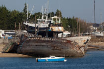 La Magouer Shipyard in Plouhinec © Philip Plisson / Plisson La Trinité / AA26615 - Photo Galleries - Shipwreck