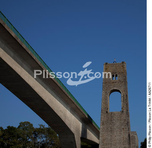 Le pont du Bonhomme sur le Blavet. - © Philip Plisson / Plisson La Trinité / AA26711 - Nos reportages photos - Morbihan