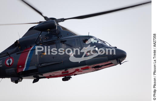 Marine Nationale - © Philip Plisson / Plisson La Trinité / AA27358 - Nos reportages photos - Hélicoptère
