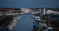Le port dess Brochets © Philip Plisson / Plisson La Trinité / AA27386 - Nos reportages photos - Ville [85]