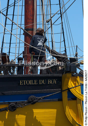 L'Etoile du Roy pendant La Semaine du Golfe 2011 - © Philip Plisson / Plisson La Trinité / AA28217 - Nos reportages photos - Les Grands voiliers