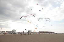 International Meetings of kites in Berck sur Mer [AT] © Philip Plisson / Plisson La Trinité / AA28686 - Photo Galleries - International Meeting of Kite in Berck-sur-Mer.