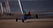 Grand Prix de Chars à voile à Omaha Beach © Philip Plisson / Plisson La Trinité / AA28718 - Nos reportages photos - Site [14]
