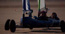 Grand Prix de Chars à voile à Omaha Beach © Philip Plisson / Plisson La Trinité / AA28757 - Nos reportages photos - Normandie