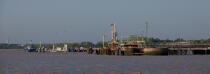 Ancien port pétrolier de Pauillac © Philip Plisson / Plisson La Trinité / AA29300 - Nos reportages photos - Auteur