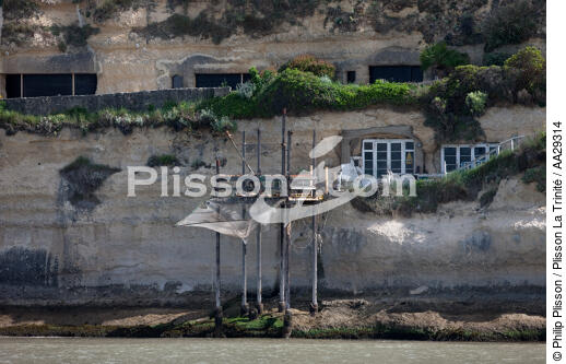 Meschers sur Gironde - © Philip Plisson / Plisson La Trinité / AA29314 - Photo Galleries - Square fishing net