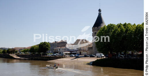 Libourne - © Philip Plisson / Plisson La Trinité / AA29364 - Photo Galleries - Dordogne