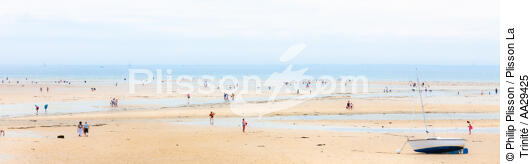 Men Du beach - © Philip Plisson / Plisson La Trinité / AA29425 - Photo Galleries - Low tide