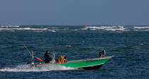 Pêcheurs du Cap Ferret © Philip Plisson / Plisson La Trinité / AA29716 - Nos reportages photos - Pêche côtière