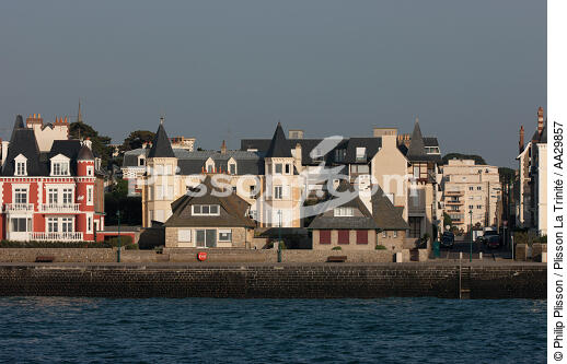 Habitation devant le Sillon à Saint-Malo. - © Philip Plisson / Plisson La Trinité / AA29857 - Nos reportages photos - Maison