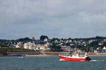 Back from fishing in Saint-Quay Portrieux [AT] © Philip Plisson / Plisson La Trinité / AA29867 - Photo Galleries - Town [22]