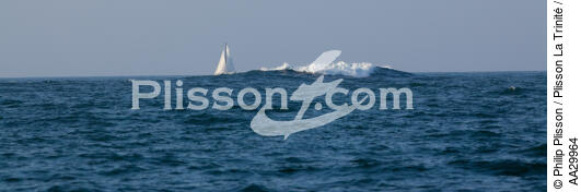 In front of Hendaye - © Philip Plisson / Plisson La Trinité / AA29964 - Photo Galleries - From Bayonne to Hendaye