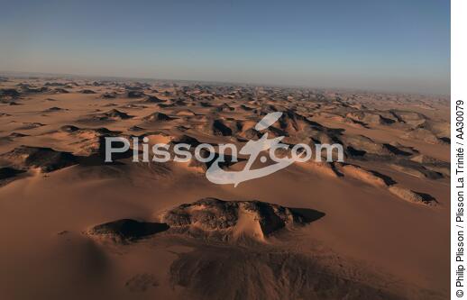Désert égyptien - © Philip Plisson / Plisson La Trinité / AA30079 - Nos reportages photos - L'Egypte vue du ciel