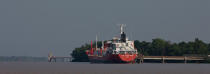 On the Garonne river © Philip Plisson / Plisson La Trinité / AA30133 - Photo Galleries - Tanker carrying chemicals