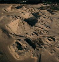 The pyramids of Abusir Site, Egypt [AT] © Philip Plisson / Plisson La Trinité / AA30146 - Photo Galleries - Egypt from above