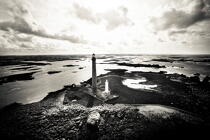 Relève de phare sur l'île Vierge © Guillaume Plisson / Plisson La Trinité / AA30158 - Nos reportages photos - Noir et blanc
