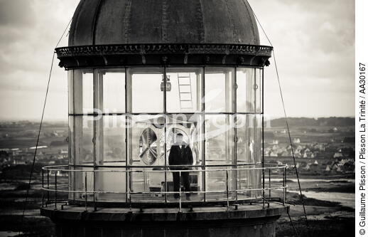 Relève de phare sur l'île Vierge - © Guillaume Plisson / Plisson La Trinité / AA30167 - Nos reportages photos - Guillaume Plisson