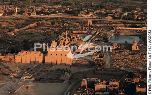 Le temple d'Amon à Karnak - © Philip Plisson / Plisson La Trinité / AA30253 - Nos reportages photos - Temple