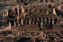 Le temple d'Amon à Karnak © Philip Plisson / Plisson La Trinité / AA30256 - Nos reportages photos - L'Egypte vue du ciel
