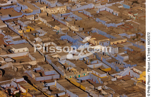 Village sur les rives du Nil - © Philip Plisson / Plisson La Trinité / AA30372 - Nos reportages photos - Maison