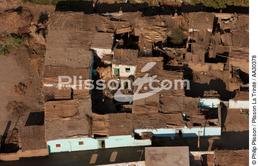 Village sur les rives du Nil - © Philip Plisson / Plisson La Trinité / AA30378 - Nos reportages photos - L'Egypte vue du ciel