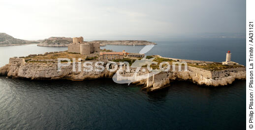 Marseille - © Philip Plisson / Plisson La Trinité / AA31121 - Photo Galleries - Castle